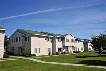 Private, detatched single car garages